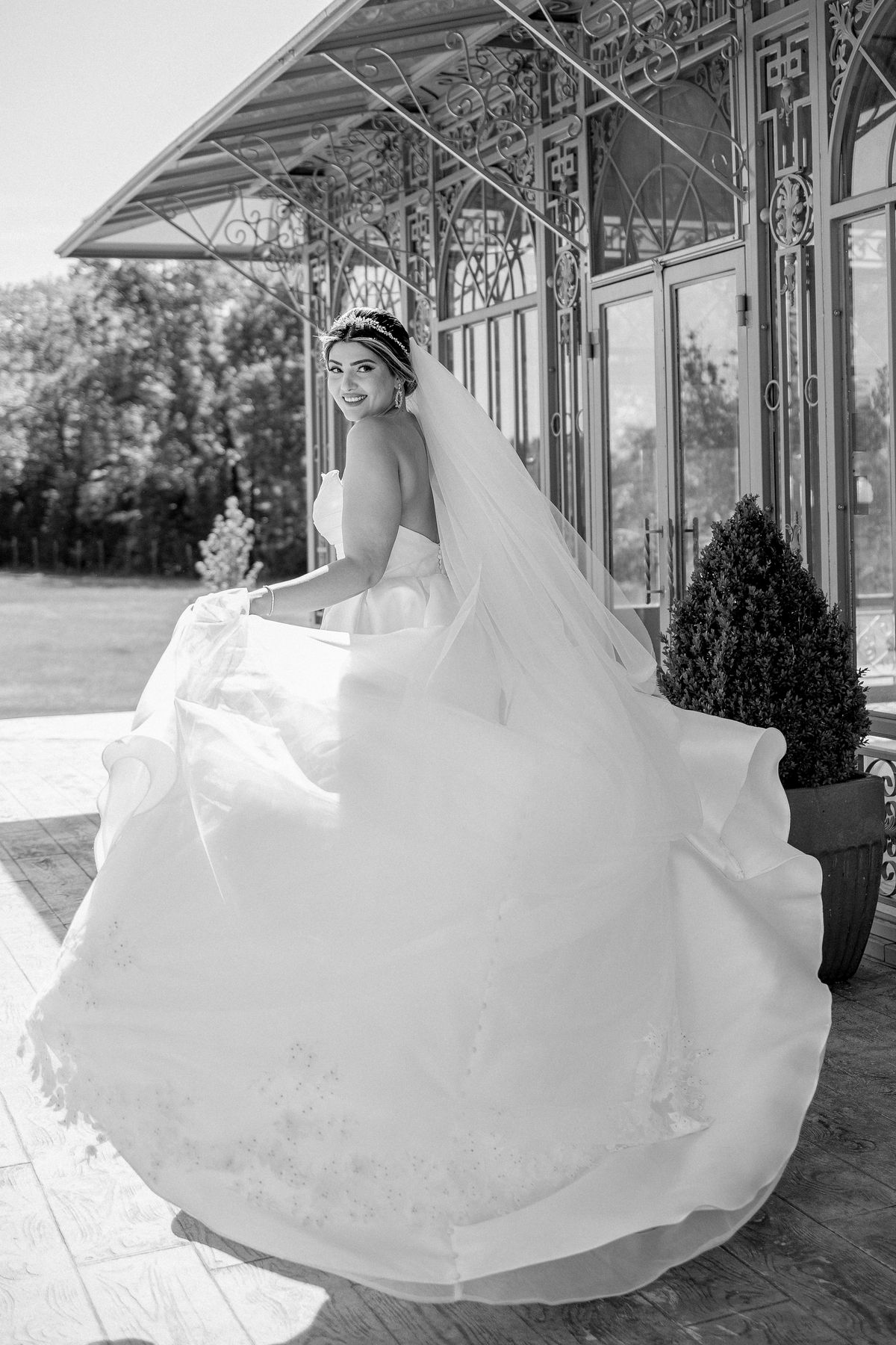 Wedding story photograph by 5 Thousand Frames Films
